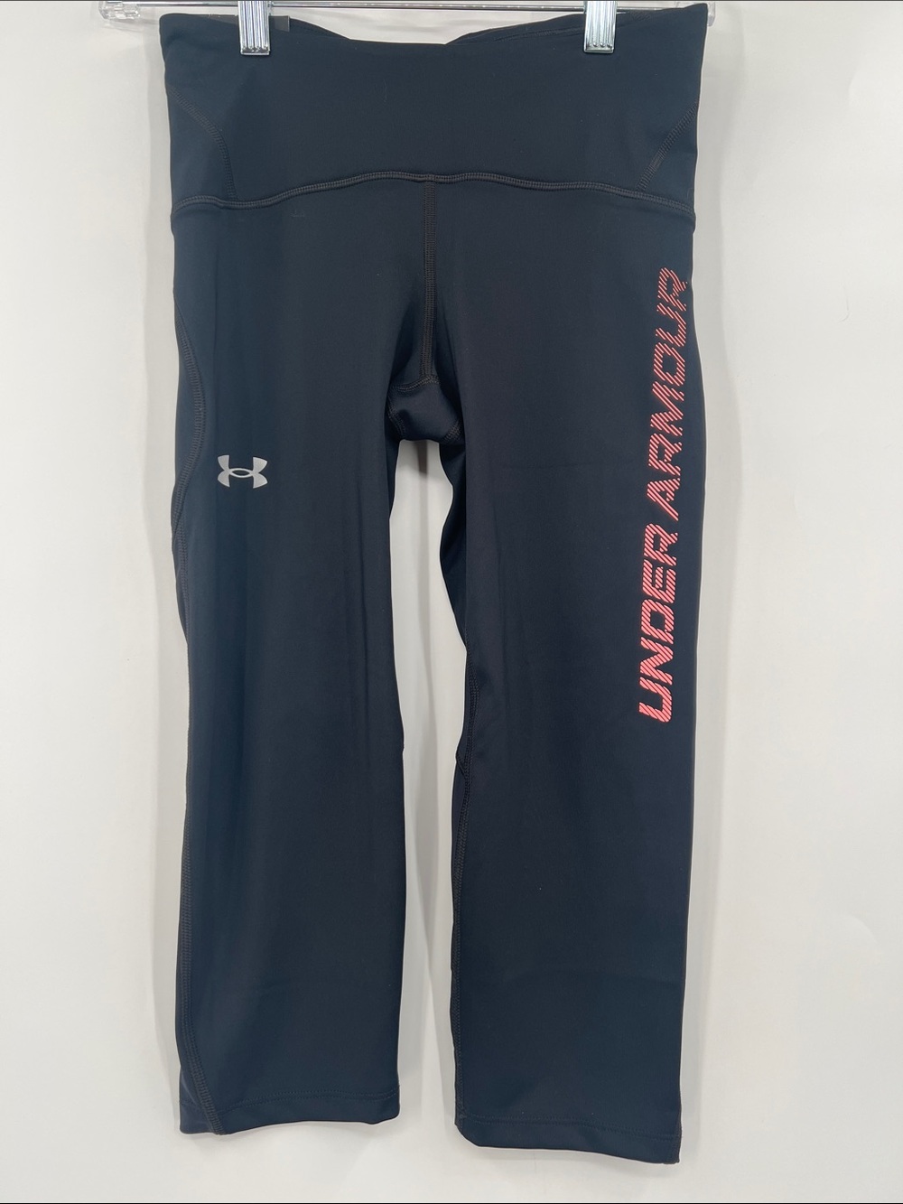 Small  Under Armour Compression Capris  NWT